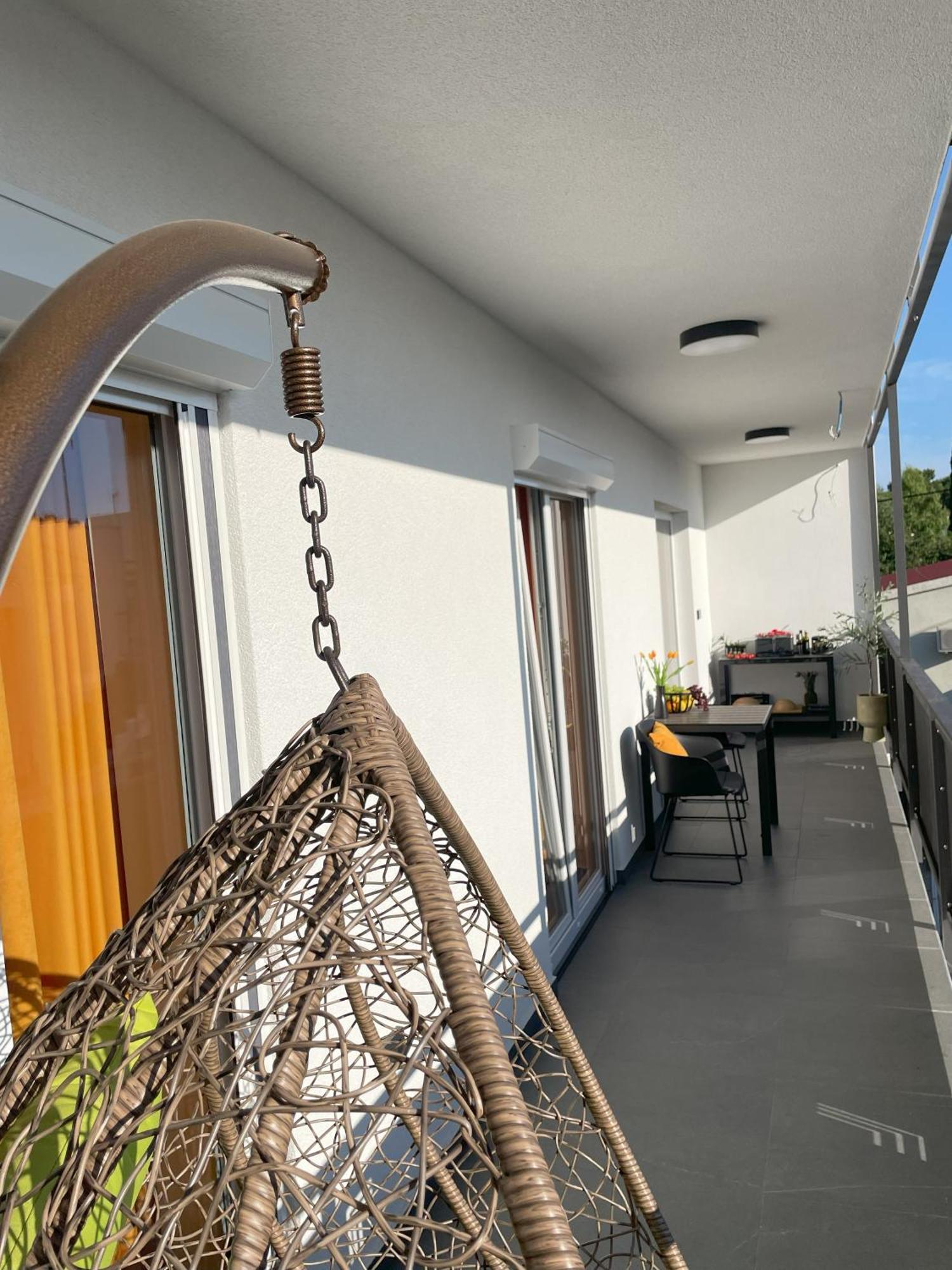 Valkane Beach Apartments Пула Екстериор снимка