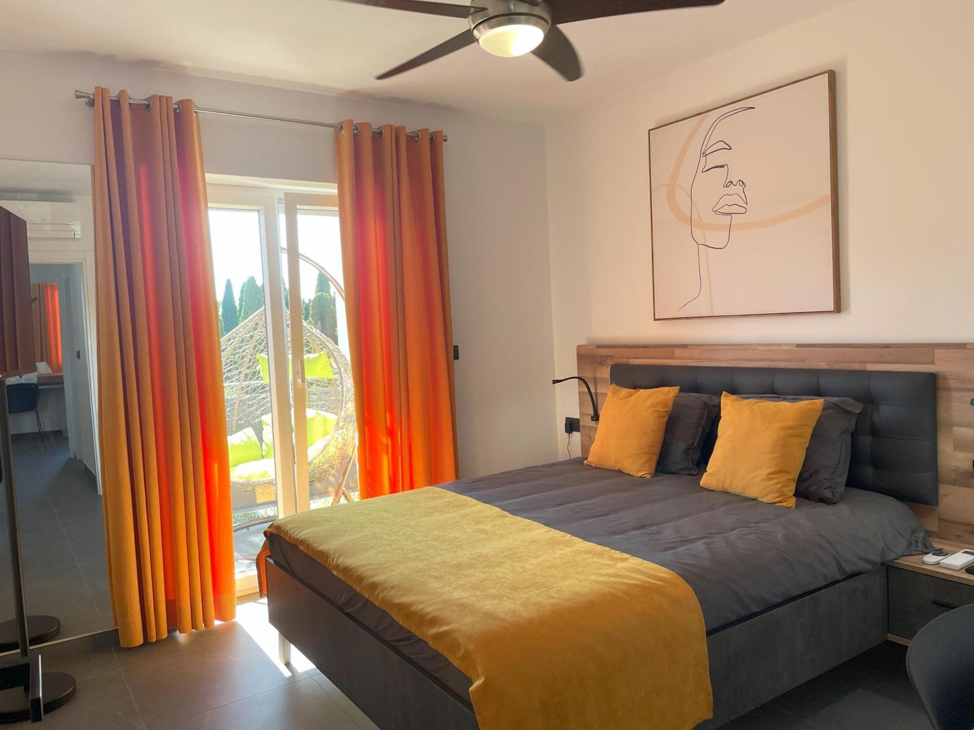 Valkane Beach Apartments Пула Екстериор снимка