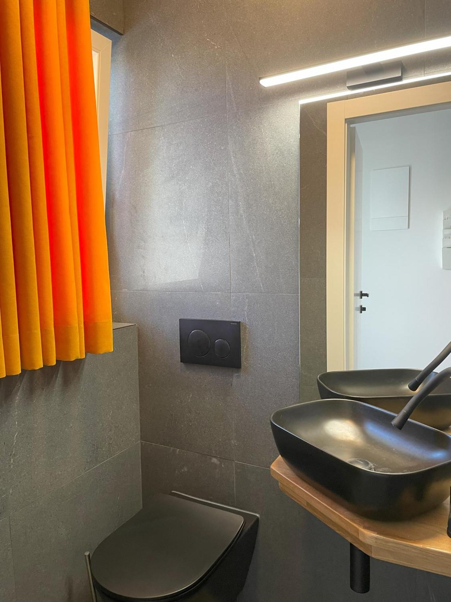Valkane Beach Apartments Пула Екстериор снимка
