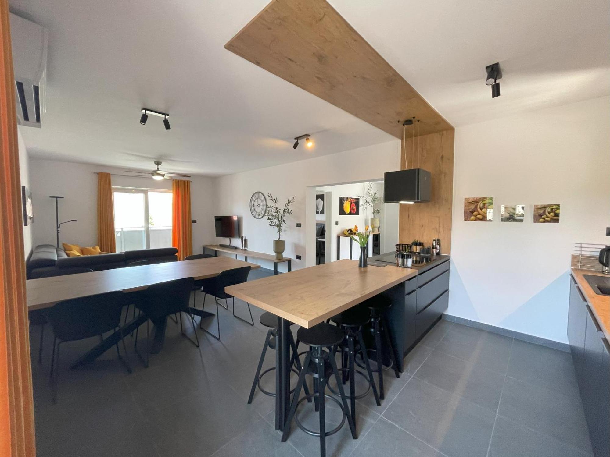 Valkane Beach Apartments Пула Екстериор снимка