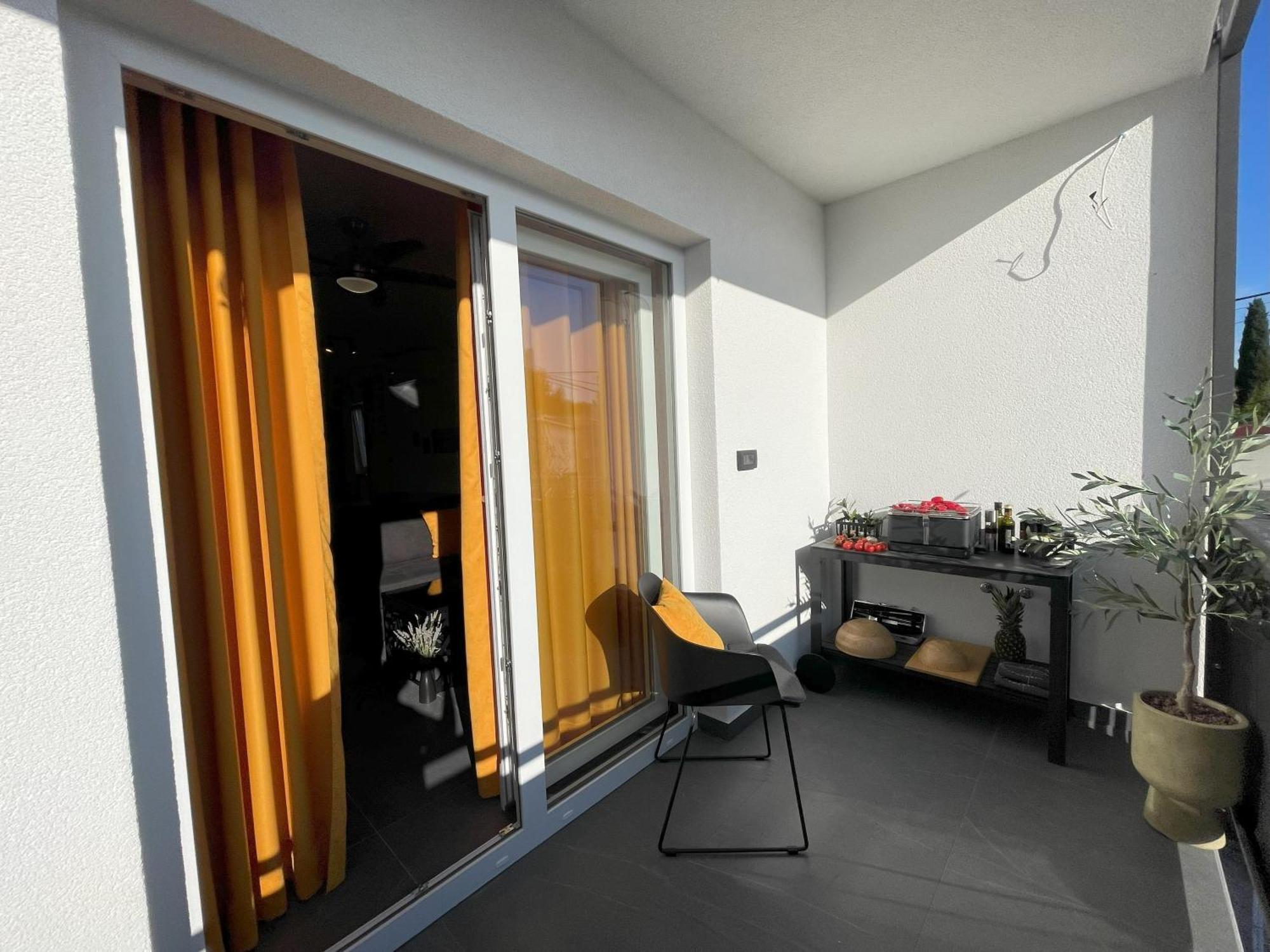 Valkane Beach Apartments Пула Екстериор снимка