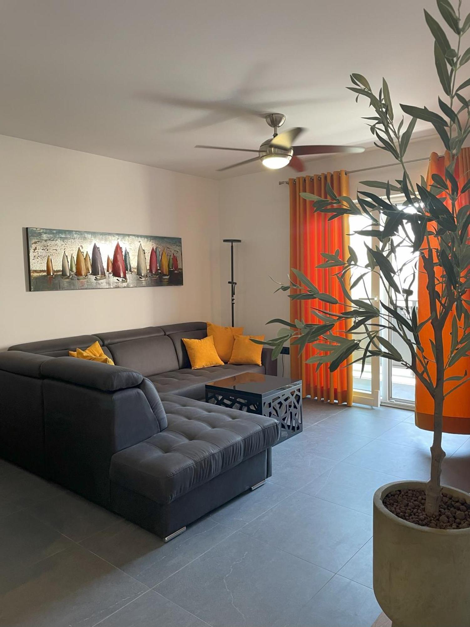 Valkane Beach Apartments Пула Екстериор снимка