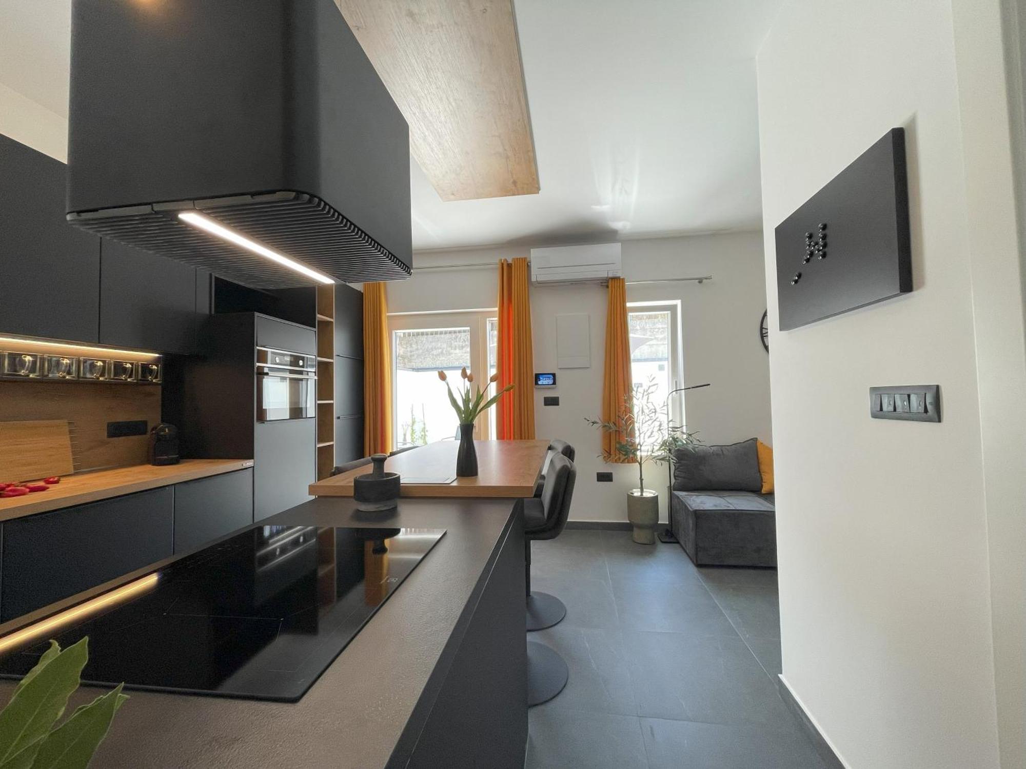 Valkane Beach Apartments Пула Екстериор снимка