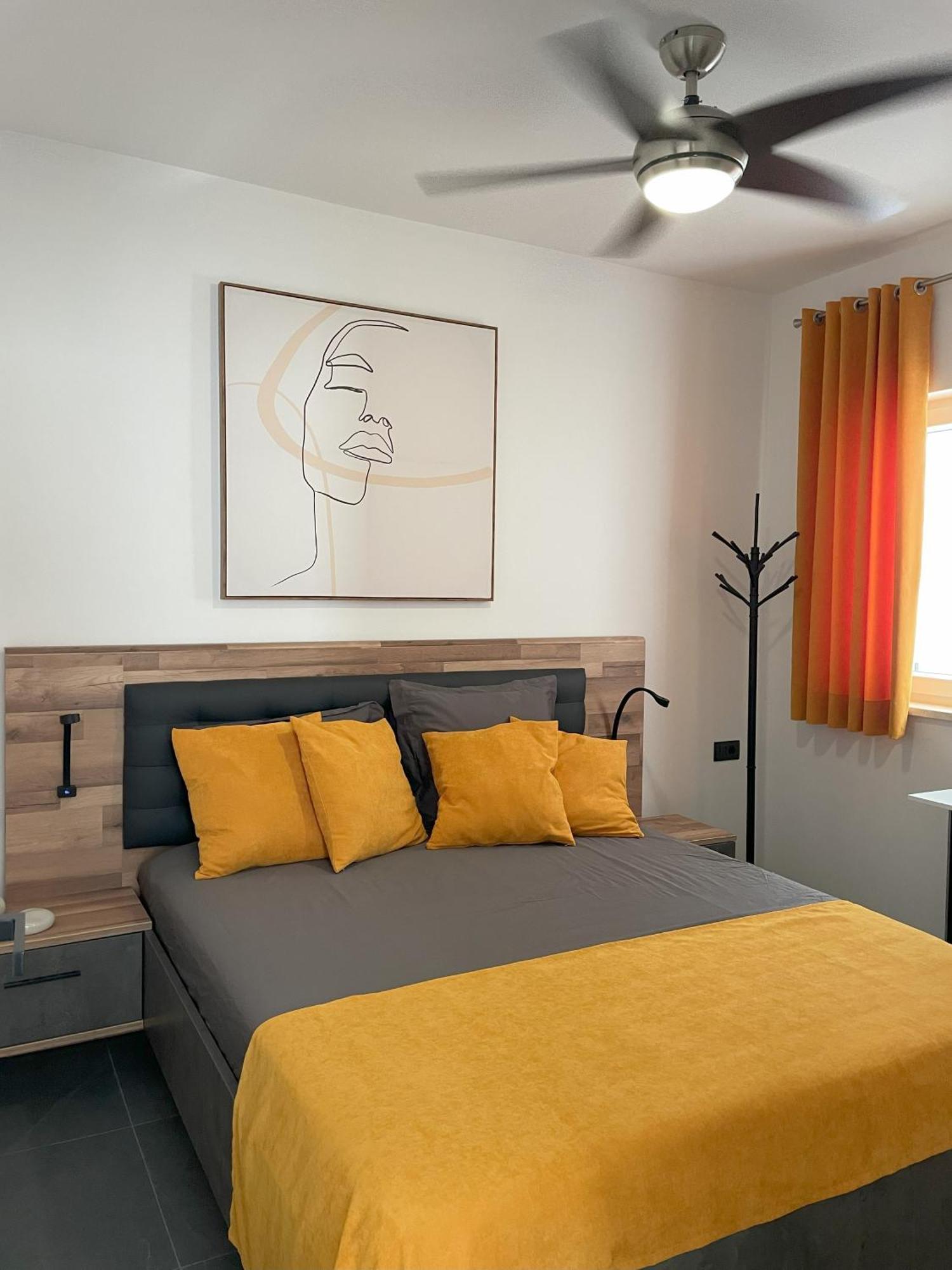 Valkane Beach Apartments Пула Екстериор снимка