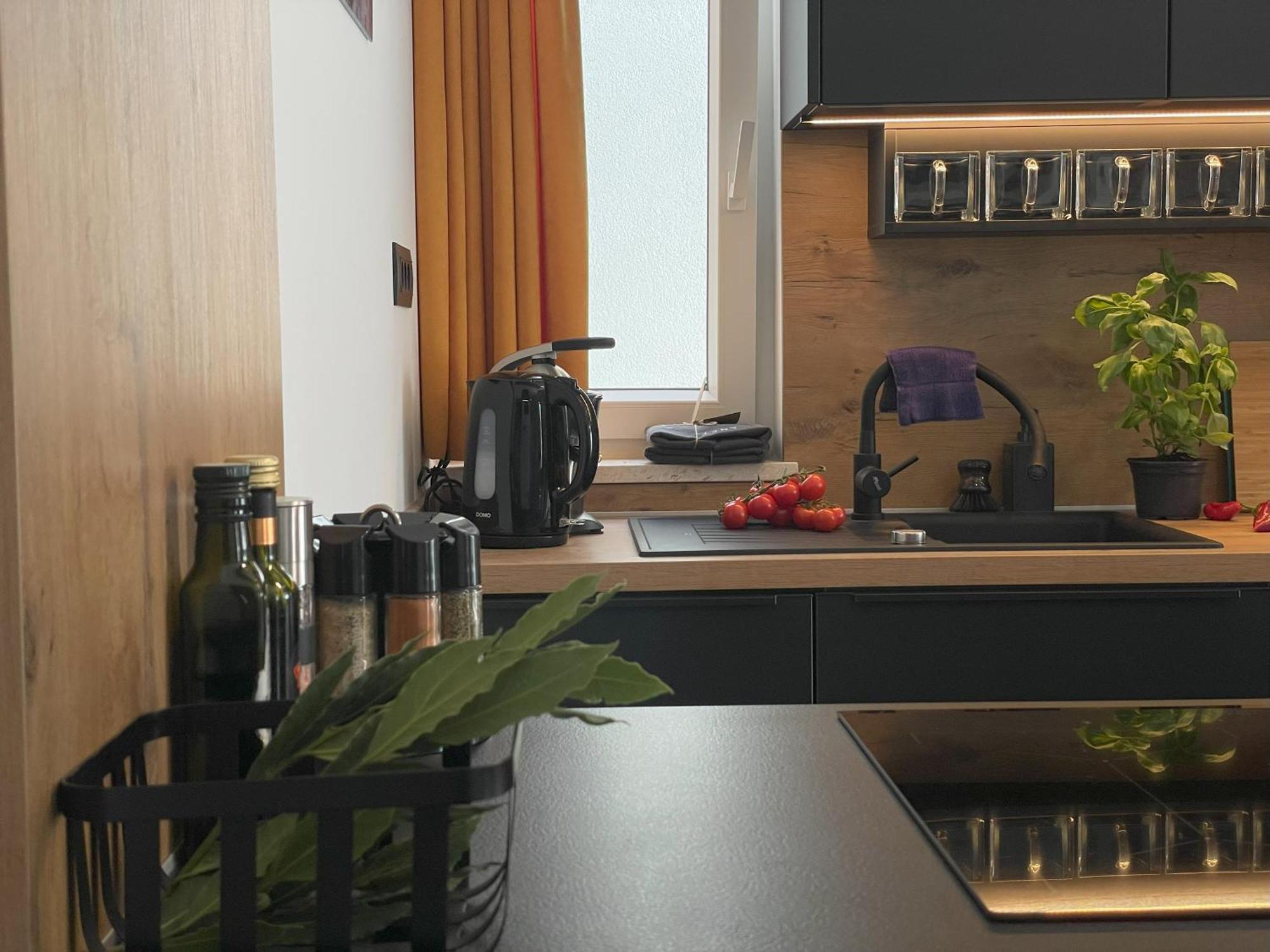 Valkane Beach Apartments Пула Екстериор снимка